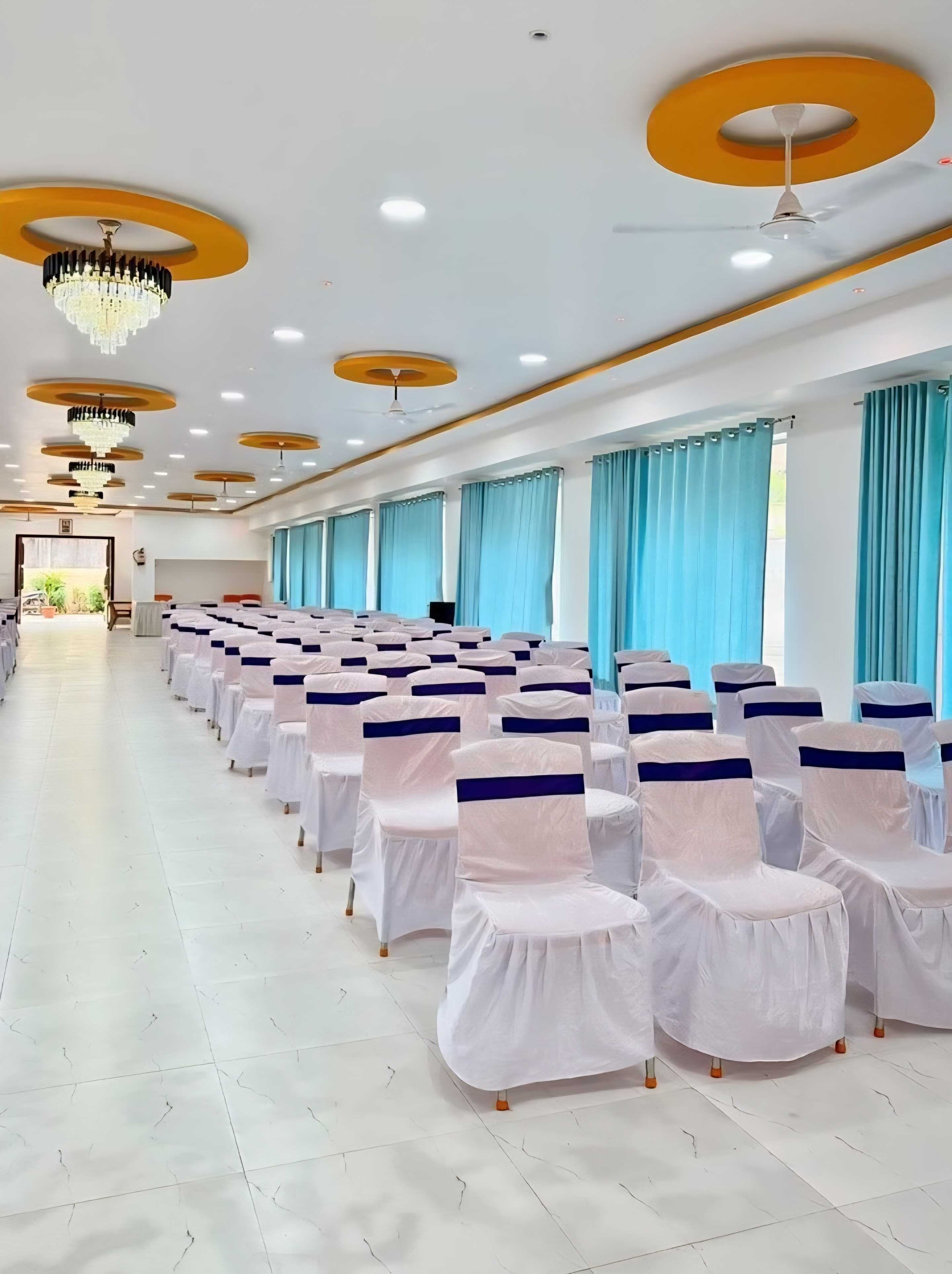 Aaditya Inn Rooms Banquet Hall pune